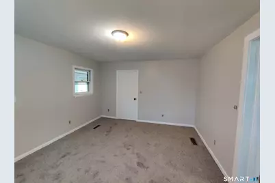 141 Hawkins Street, Derby, CT 06418 - Photo 8