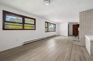 57 Farmington Ave, New London, CT 06320 - Photo 10