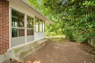 57 Farmington Ave, New London, CT 06320 - Photo 22