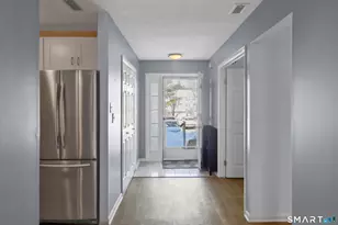 107 Country Club Ct, Rocky Hill, CT 06067 - Photo 2