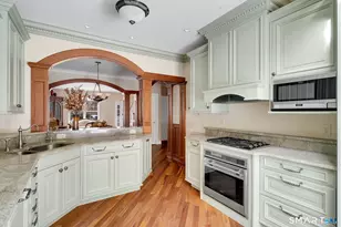 22 Fieldstone Ct, North Haven, CT 06473 - Photo 12