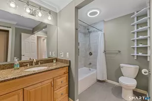 48 Burke St, East Hartford, CT 06118 - Photo 16