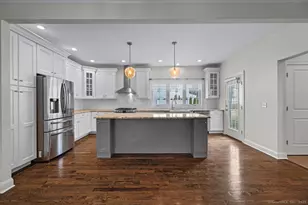 67 Boston Post Rd, Madison, CT 06443 - Photo 2