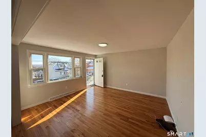 132 Hillside Avenue, New Haven, CT 06512 - Photo 2