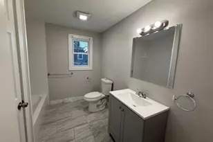 132 Hillside Ave, New Haven, CT 06512 - Photo 10