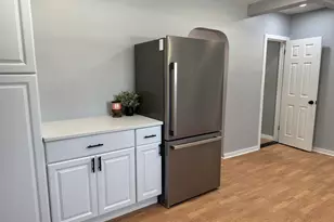 299 Linnmoore St, Hartford, CT 06106 - Photo 2