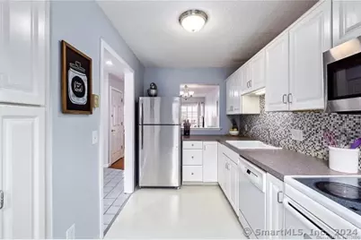 35 Marjorie Lane #35, Manchester, CT 06042 - Photo 8