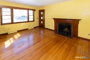 32 Cedar Ln, Montville, CT 06382 - Photo 4