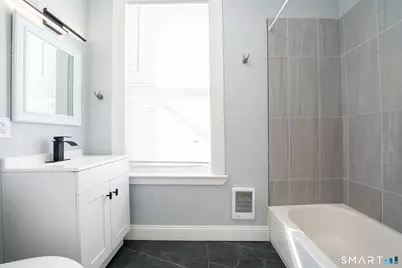 121 Hawthorne Avenue, Derby, CT 06418 - Photo 6