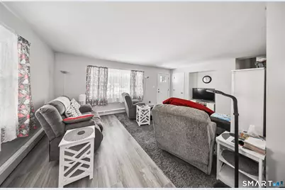 41 Sunnybrook Bend, Waterbury, CT 06708 - Photo 8