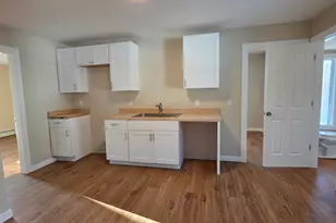 14 Smith St, Ansonia, CT 06401 - Photo 2