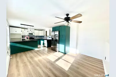 112 Woodbine Street #1st, Naugatuck, CT 06770 - Photo 4