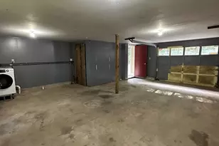 138 Maple St, Winchester, CT 06098 - Photo 24