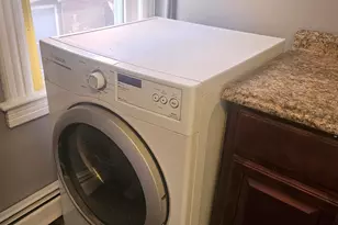 117 Shultas St, Hartford, CT 06114 - Photo 8