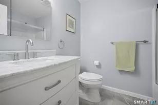 200 Castlewood Dr, Bloomfield, CT 06002 - Photo 26