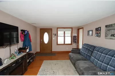 215 Spring Street, Manchester, CT 06040 - Photo 10