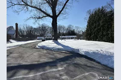 215 Spring Street, Manchester, CT 06040 - Photo 8