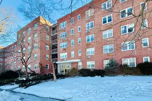 54 W North St, Stamford, CT 06902 - Photo 2