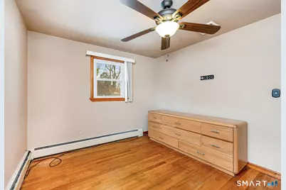 128 Auburn Street, Stratford, CT 06614 - Photo 10