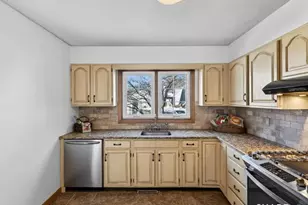 214 Alps Rd, Branford, CT 06405 - Photo 6