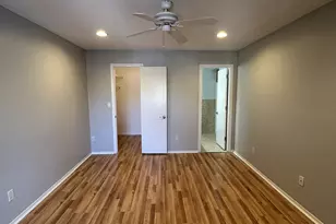 90 Little Oak Ln, Rocky Hill, CT 06067 - Photo 6