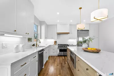 68 Figlar Avenue, Fairfield, CT 06824 - Photo 2