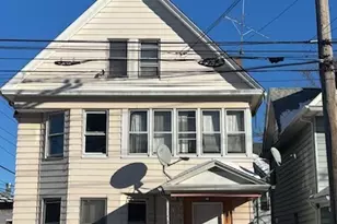 690 William St, Bridgeport, CT 06608 - Photo 2