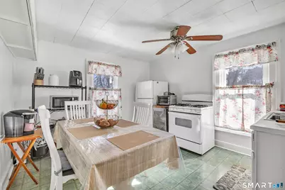 10 Burritt Avenue, Norwalk, CT 06854 - Photo 20