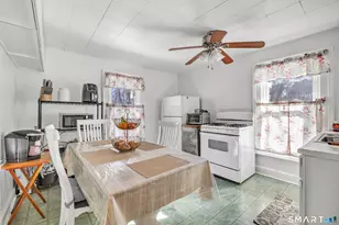 10 Burritt Ave, Norwalk, CT 06854 - Photo 20