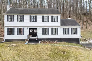 9 Katrina Cir, Bethel, CT 06801 - Photo 2