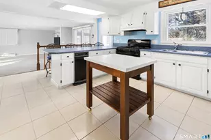 5 Sparkle St, Enfield, CT 06082 - Photo 6