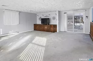 5 Sparkle St, Enfield, CT 06082 - Photo 8