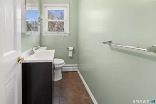 5 Sparkle St, Enfield, CT 06082 - Photo 10