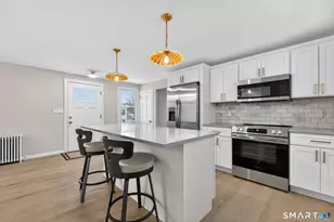 87 West St, Manchester, CT 06040 - Photo 2