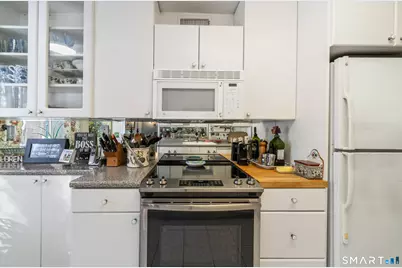 419 Heritage Village #E, Southbury, CT 06488 - Photo 14