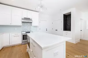 185 Main St, East Lyme, CT 06357 - Photo 8