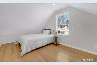 10 Elm Avenue, Enfield, CT 06082 - Photo 18