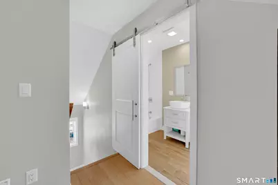 10 Elm Avenue, Enfield, CT 06082 - Photo 20