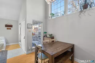 301 Carriage Crossing Ln, Middletown, CT 06457 - Photo 6