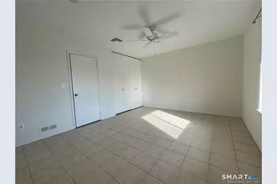 73 Courtland Avenue 163 ( #8), Stamford, CT 06902 - Photo 12