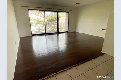 73 Courtland Avenue 163 ( #8), Stamford, CT 06902 - Photo 2