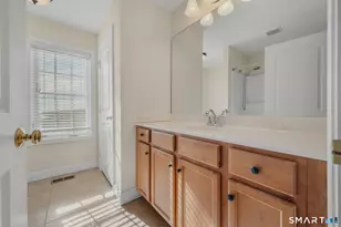 15 Freedom Way, East Lyme, CT 06357 - Photo 32