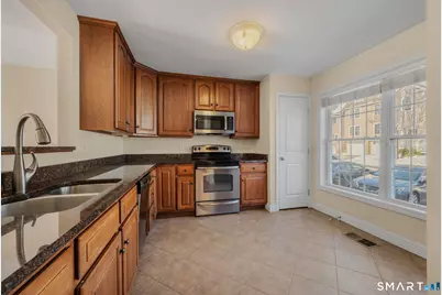 15 Freedom Way #105, East Lyme, CT 06357 - Photo 6