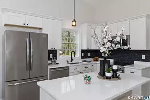 14 Indian Run Dr, Thompson, CT 06277 - Photo 4