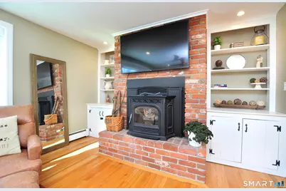 21 North Drive, Simsbury, CT 06070 - Photo 10