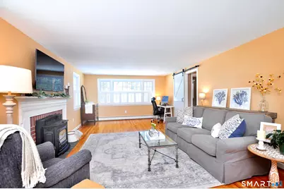 21 North Drive, Simsbury, CT 06070 - Photo 12