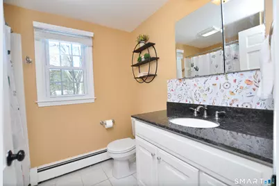 21 North Drive, Simsbury, CT 06070 - Photo 24