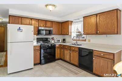 200 Short Beach Road, East Haven, CT 06512 - Photo 10