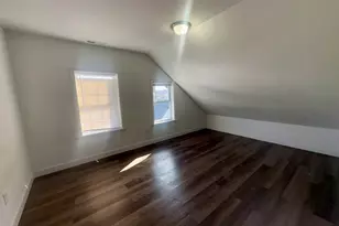 22 Brewster St, Waterbury, CT 06704 - Photo 6