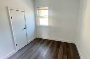 22 Brewster St, Waterbury, CT 06704 - Photo 12